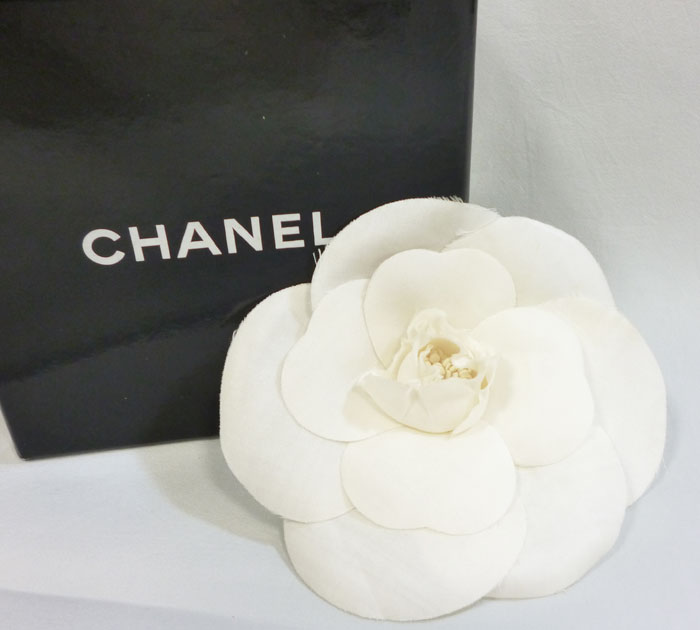 CHANEL ルック2 カメリア ブローチ 花 フラワー ギフト チェック