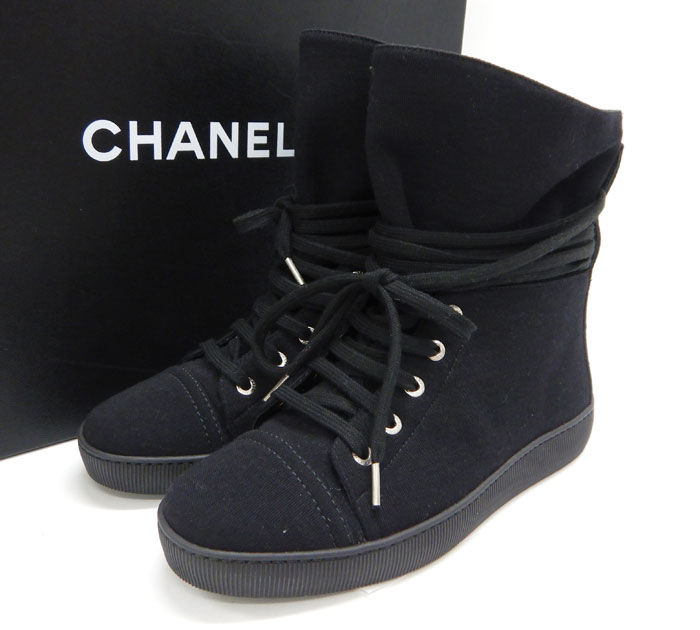 ❣️CHANEL❣️ スニーカー 38 ブラック 黒 エナメル レザー シャネル 楽天市場】エナメル スニーカー（ブランドシャネル