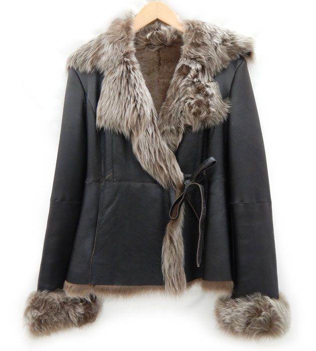 【HUGO BOSS】 美品 ヒューゴボス 遊撃手丈 ムートンコート FB2745 羊革 大きさ38 赤銅色 レディース【中古】FB2745