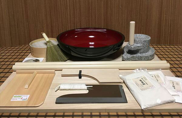 30センチ包丁48センチこね鉢L判フルイ粉ホーキそば粉　茶臼コラボセット cteto53 オフィス木村it21 42,840円
