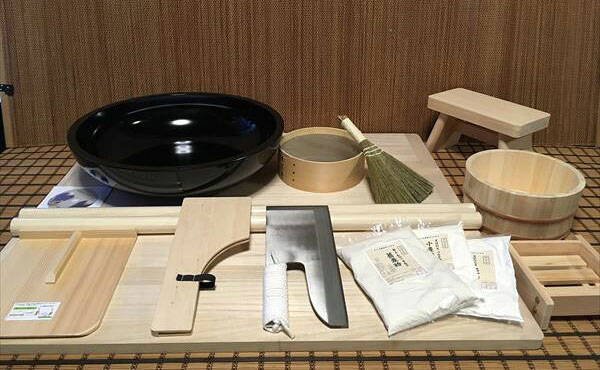 黒48センチこね鉢30センチ包丁L判フルイ粉ホーキそば粉 木の香お風呂道具コラボセット fteto63 オフィス木村it21|いい友 店