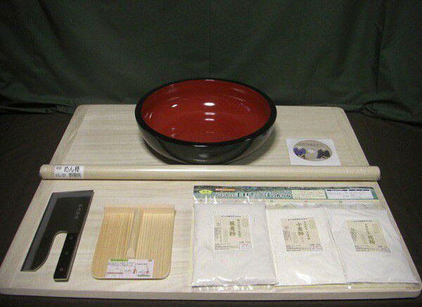 左ぎっちょ Ｍ判 目の前粉書き割り(御前上等石臼一本挽き)《目の前打ち御先棒》 事務室木村it21