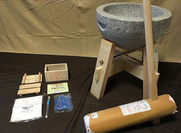 二升用餅臼・木台・杵Ｍ　2丁用豆腐作り道具コラボセット ud1 オフィス木村it21