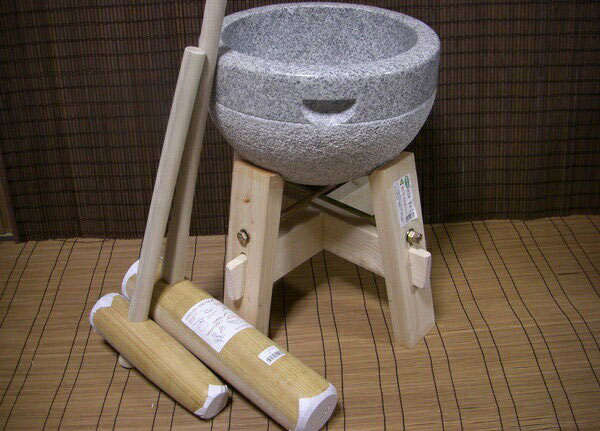 楽天市場】ミニ臼・杵 一升用 餅つき道具2点セット【送料無料