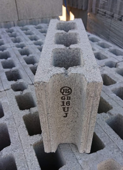 楽天市場】コンクリートブロック 基本 1個 JIS工場製品 C種 厚み 
