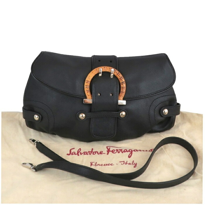 サルバトーレフェラガモ　ブラックレザーショルダーバッグ re-sal-sh-w-00096.jpg