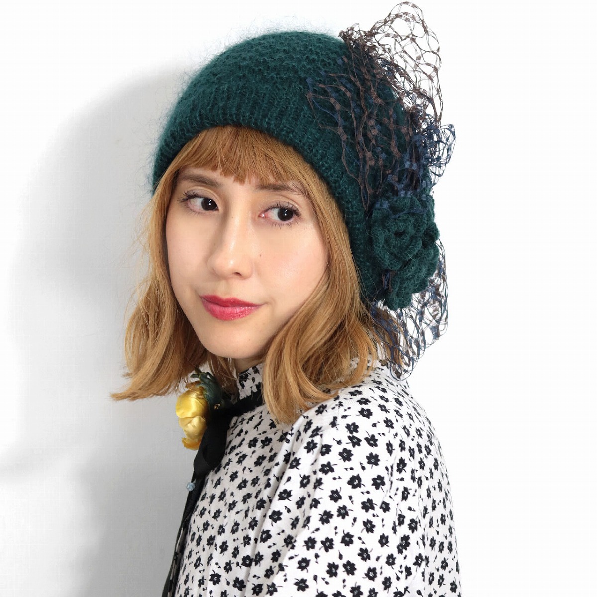 売れ筋 手編み ニット帽 モチーフ編み 暖かい アルパカ混 送料無料 帽子 レディース バラ色の帽子 バラ飾りの手編みニット帽 モヘヤ グリーン 緑 チュール飾り 秋冬 Boushi No Barairo ブランド 可愛い 帽子 Relais Josephine Rangiroa Com