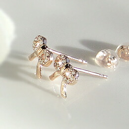 K18 ダイヤモンド リボン ピアス 18金 イエローゴールド ピンクゴールド ホワイトゴールド 18k ダイヤ 0.1カラット ピアス 4月誕生石 品質保証書 レディース 女性 ジュエリー アクセサリー プレゼント ギフト 人気 おすすめ 送料無料 SSS