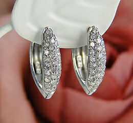 K18WG 中折れ 0.54ct ダイヤモンド パヴェピアスジュエリー/アクセサリー/レディース/K18/ダイヤモンド/ダイアモンド/ダイア/ダイヤ/ピアス/ホワイトゴールド/送料無料/品質保証書/プレゼント/ギフト/記念日/誕生日/4月誕生石/パヴェ/中折れピアス｜ネックレス指輪 Ladies Present EJ