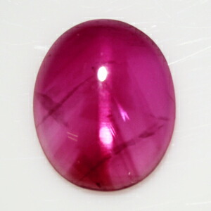 珍品☆疑似キャッツアイ 天然ルビー 0.80ct オーバルカボッション ルース 《ov_120size》 【1万円以上 ケース付 送料無料 ソーティングメモ無料】 【sale-b】【RCP】｜イー・バリュージュエリー