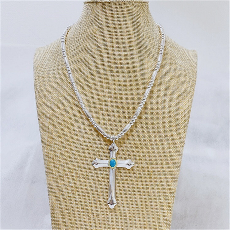 18金 ネックレス メタル パイプビーズ クロス インディアン 復刻 シルバーネックレス 18k ジュエリー イーグルネックレス シルバー アクセサリー アクセ お祝い メンズ ギフト 贈り物 プレゼント クロスペンダント クロスネックレス シルバーアクセサリー 十字架 かっこいい｜Fashion Bonita
