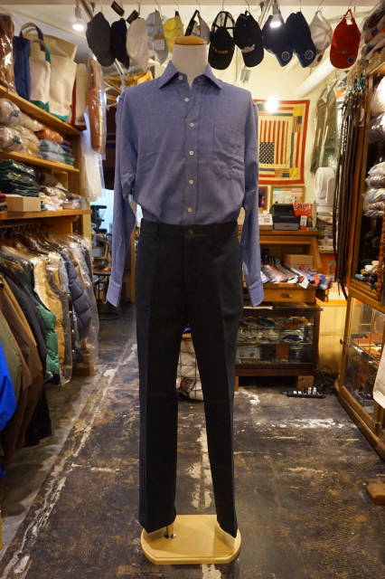 『ALL AMERICAN KHAKIS 』　(オールアメリカンカーキ )　　9oz ピケ　パンツ　リラックス　フィット　　　アメリカ製　　ネイビー