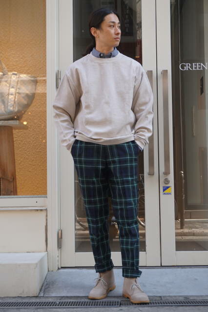 『CHARLES　RIVER』　(チャールズ　リバー)　カムデン クルーネックスウェットシャツ　 (ベージュ) 　(Bay /Oat) FABRIC　USA　　MADE　IN　CHINA