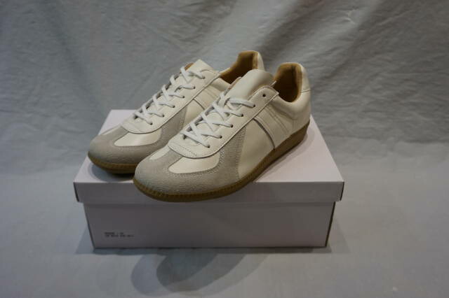 『GERMAN TRAINER』（ジャーマントレーナー ）ジャーマントレーナーリプロダクティブエディションモデル  ミリタリーシューズ  白いこと MADE IN CHINA