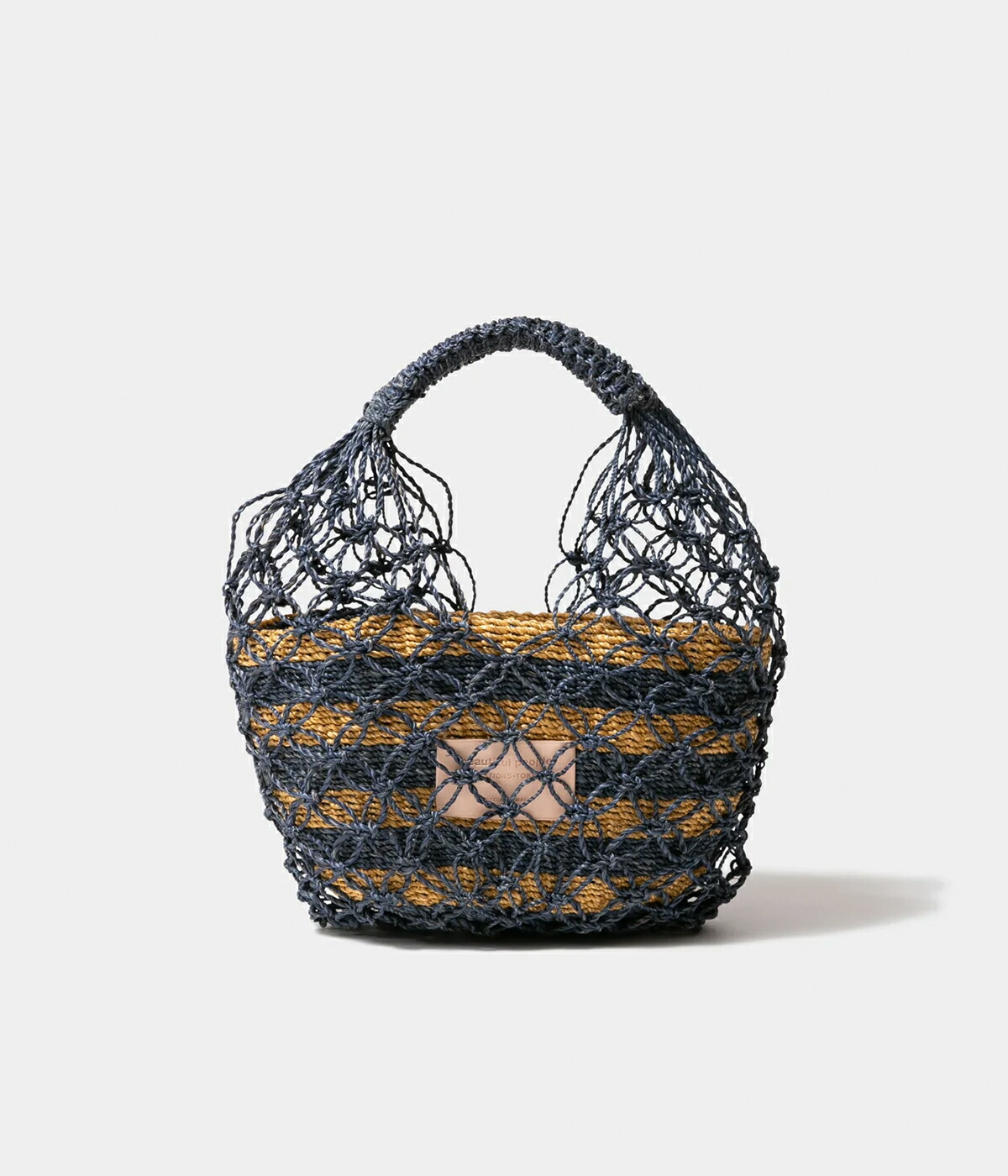 【期間限定セール｜40%OFF】【beautiful people｜ビューティフルピープル】abaca biku hand bag　ハンドバッグ　ダークネイビー　レディース　ハンドクラフト　編み込み　ロゴ刺繍入り【1545611997】