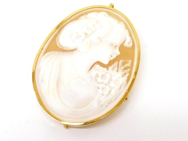 専用です。ROBERTA ロベルタ カメオ ブローチ 750刻印 専用です。ROBERTA ロベルタ カメオ ブローチ 750刻印