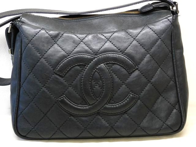 CHANEL パリビアリッツ ショルダーバッグ ブラック ダイヤモンドステッチ CHANEL パリビアリッツ ショルダーバッグ ブラック ダイヤモンドステッチ