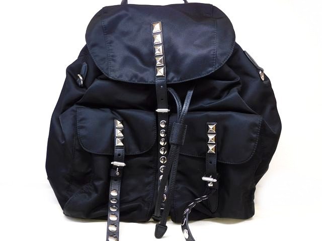 極美品 PRADA プラダ ■ ニューヴェラ ナイロン スタッズ 背嚢 黒いこと 1BZ811 □ 7J ク1000