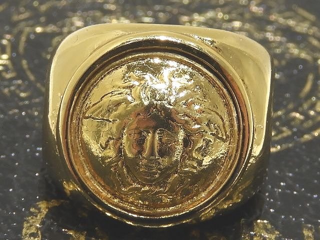 美品 ジャンニ ヴェルサーチ リング ☆ #10 メデューサ ゴールドカラー 指輪 レディース ヴィンテージ アクセサリー GIANNI VERSACE ▼8F｜ブランドショップ　フォーサイト
