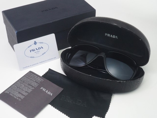 PRASA プラダ サングラスSPR260 ブラック系 PRADA プラダ サングラス PRA21SF 16K08Z 55 ブラック アジアン