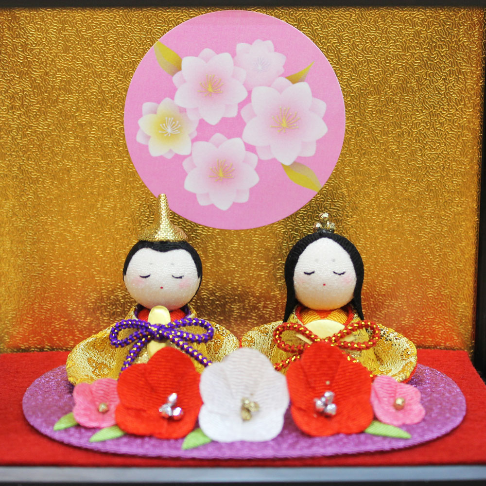 雛人形 ケース飾り コンパクト おしゃれ インテリアリュウコドウ 置物 陶器のお雛様 金色座り雛花飾り ガラスケース入り1 647 858 Kanal9tv Com