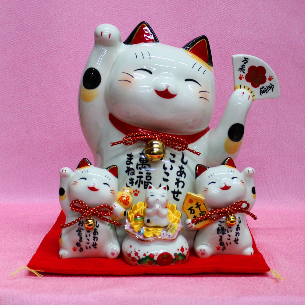 楽天市場】猫 置物 開運 縁起物 薬師窯(彩絵 金運 来福 トラ猫 招き猫