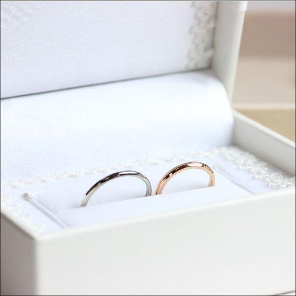 *＊純白の輝きマリッジリング＊* 天然ダイヤ0.015ct ペアリングケース付き 楽天市場】結婚指輪【天然ダイヤモンド＆石無マリッジリング+