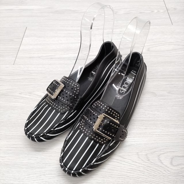 TOD’S トッズ ビジュー ローファー ドライビングシューズ 34 楽天市場】TODS トッズ ドライビングシューズ XXW00G000105J1