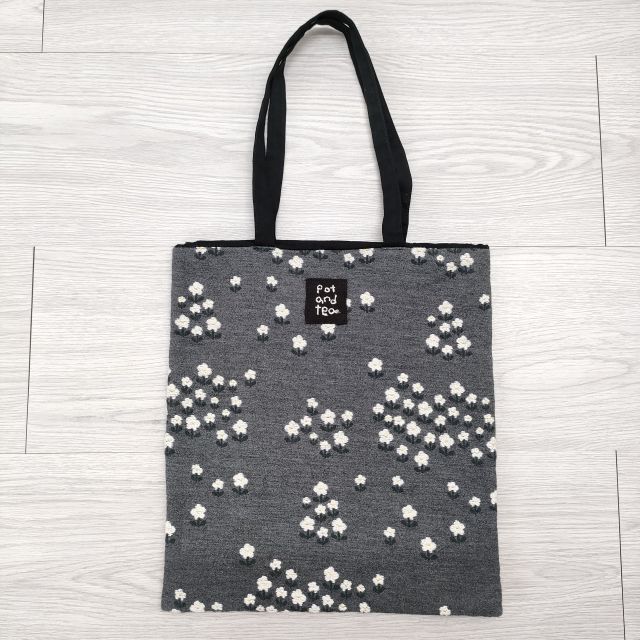 新品未使用 花柄刺繍トートバッグ pot and tea ポットアンドティー pot and tea（ポットアンドティー）商品一覧（Tシャツなど