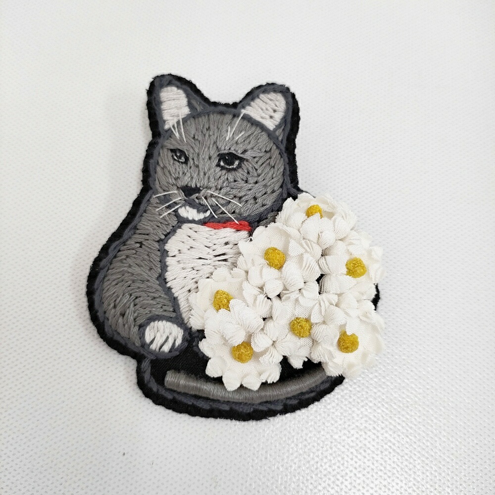 la fleur Jay 猫のジェイ ブローチ 定価46200円 c2505 ブローチ グレー レディース ラフルール【中古】5-1011G
