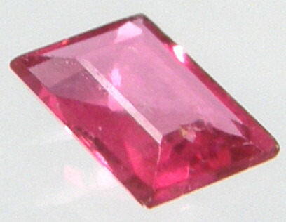 天然石 レッドスピネル0.29ct 8月誕生石|Gems 支店