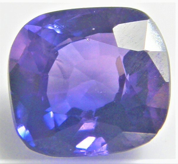 天然石 カラーチェンジサファイア２．０８２ｃｔ ９月誕生石