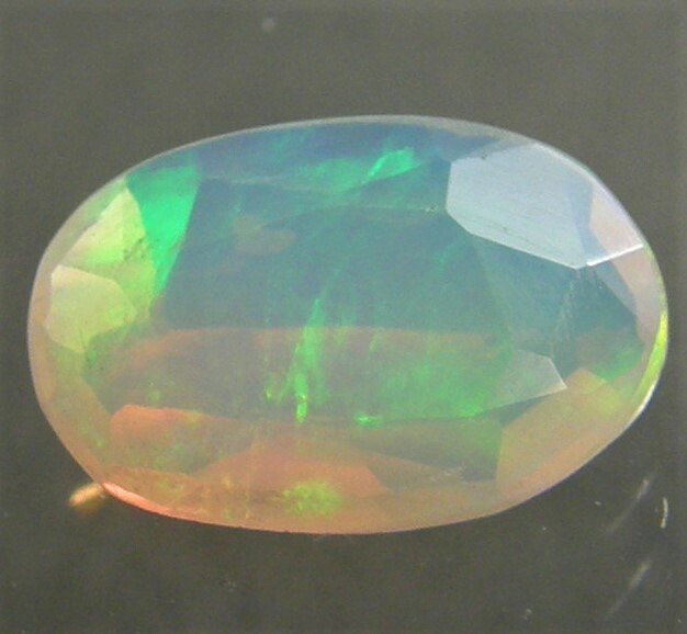 天然石　ウォーターオパール０．６３ｃｔ