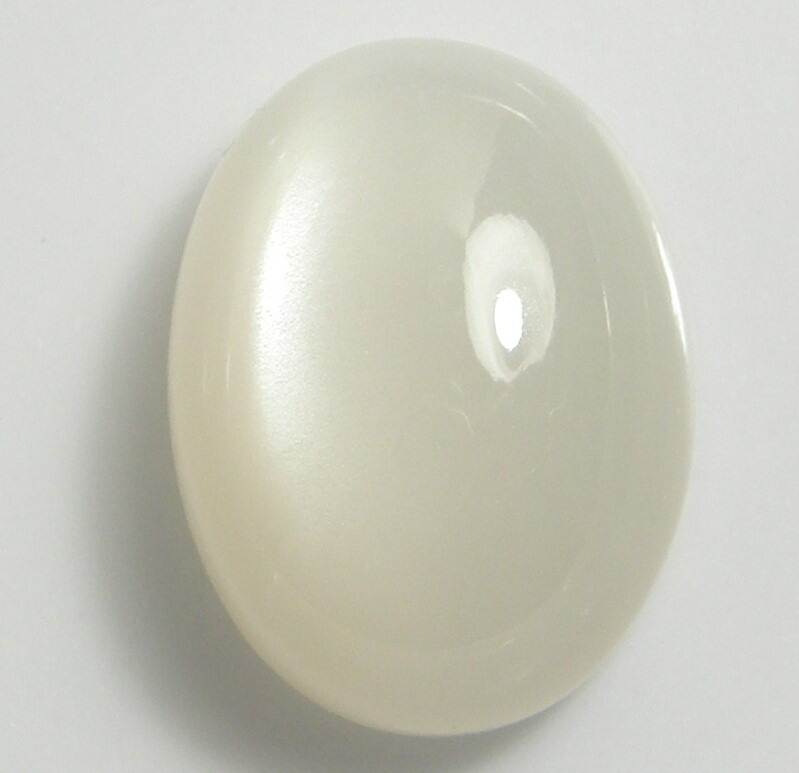 天然石　ホワイトムーンストーン１２．９６ｃｔ