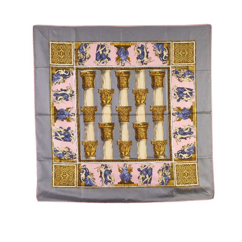 ☆美品【CELINEセリーヌ】スカーフ/チェーンデザイン/シルク100%/高級 箱付 美品 セリーヌ スカーフ チェーン柄 シルク100％ 2000000