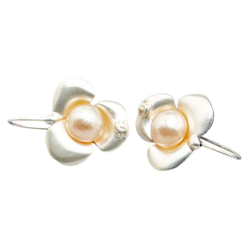 (シャネル)AB2624 ☆キラキラ花形☆イヤリング シャネル)AB2624 ☆キラキラ花形☆イヤリング (CHANEL