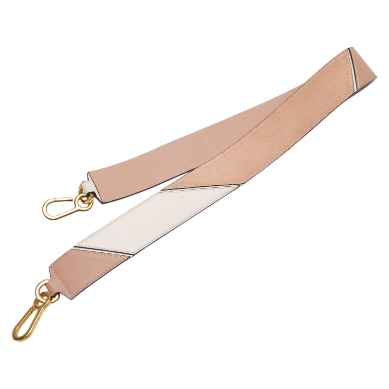 【美品】LOEWE ロエベ レザー ストラップ キーホルダー ブラック 本革 54366-1_1200x1200.jpg?v=1696297252