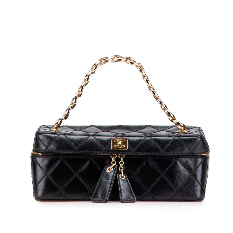 シャネル マトラッセ ココマーク チェーン店 バニティバッグ 黒いこと なめし革 レディース CHANEL 【中古】
