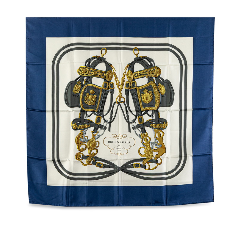 16800から15000へ！タグあり エルメス カレ90 美品】エルメス HERMES カレ90 タグ有り シルク - メルカリ