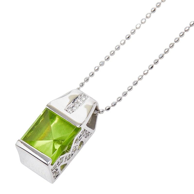 K18WG ホワイトゴールド ペリドット2.32ct ダイヤ0.145ct ペンダント ネックレス レディース 【中古】