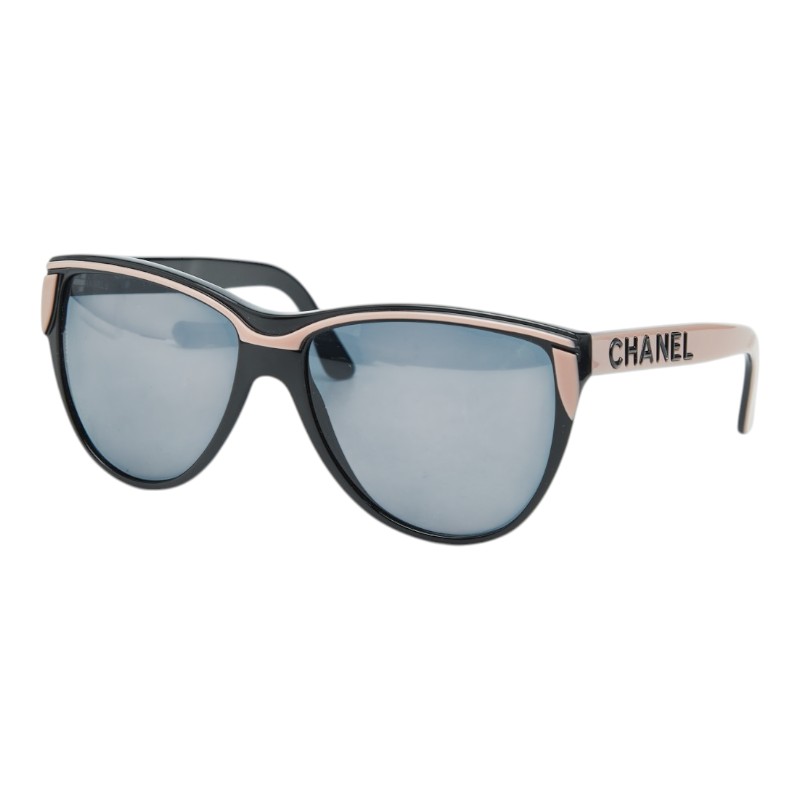 シャネル ロゴタイプ 黒眼鏡 サクラ色 黒いこと 可塑性物質 レディース CHANEL 【中古】 バッグ・小物・ブランド雑貨-眼鏡・サングラス-サングラス