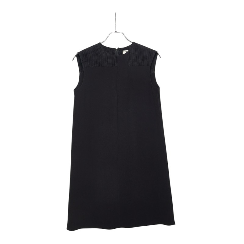 バレンシアガ ノースリーブ 衣装 大きさ36 358523 黒いこと 絹地 綿織物 レディース BALENCIAGA 【中古】