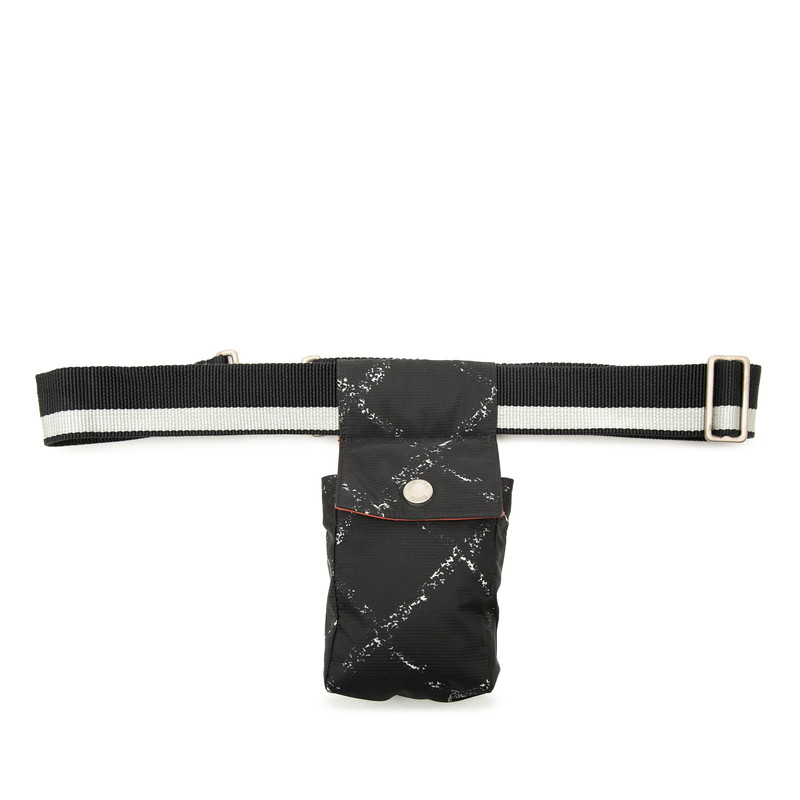 シャネル トラベルライン ウエストバッグ ウエストポーチ ブラック ナイロン レディース CHANEL 【中古】｜【銀座パリス】　店 54,800円