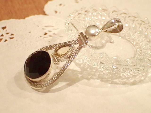 楽天市場】オニキス ペンダント トップ 天然石 パワーストーン