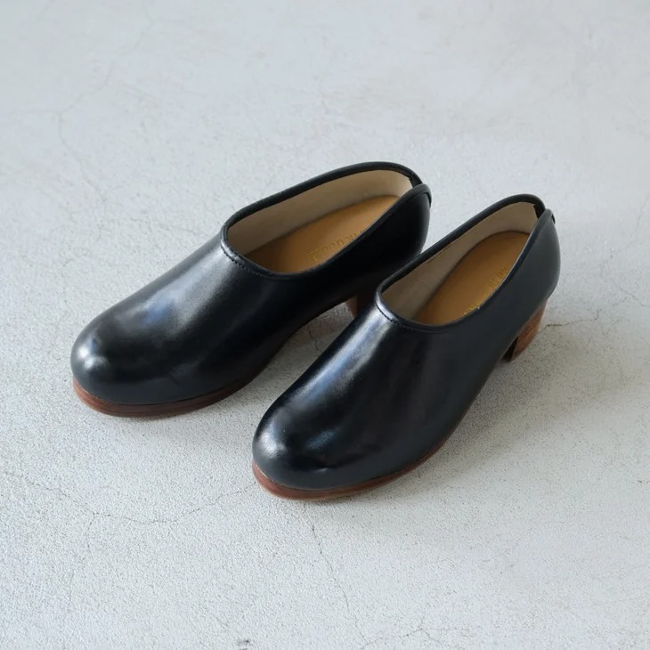 hcubuch (フーブ) | はまぐりがた/ヒールサボシューズ (kokutan) size 37 約23.5cm | 送料無料 靴 シューズ お洒落