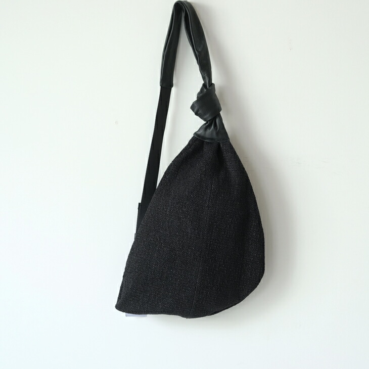 【SALE セール】POMTATA (ポンタタ) | ME/CANDY BODYBAG (black) | ボディバッグ お洒落