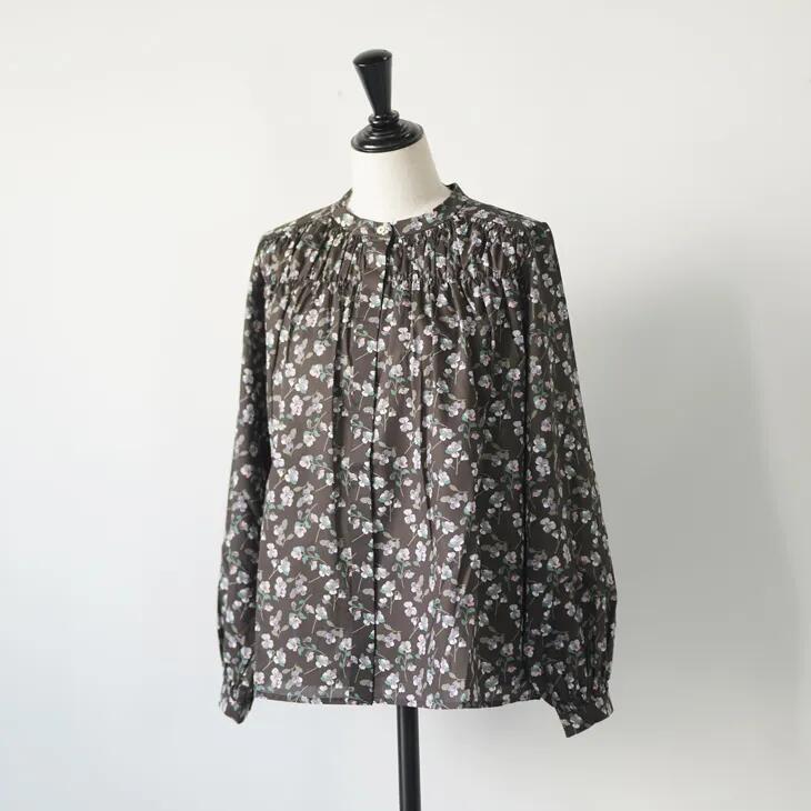 新品未使用】ソソット ポピー刺繍裾スカラップゴムギャザー ブラウス