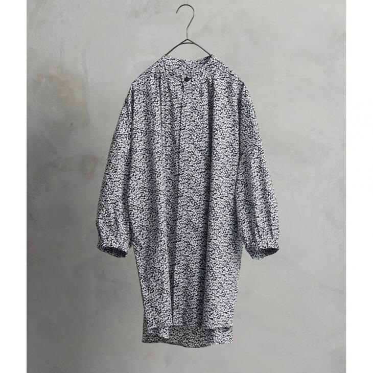 the last flower of the afternoon | LIBERTY FABRICS - Flare blouse (black) | フレアブラウス Glenjade|北欧雑貨と音楽 HAFEN ハーフェン