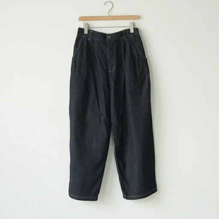 MANON (マノン) | DENIM THREE TUCK WIDE PANTS (denim) one size | ボトムス パンツ デニム｜北欧雑貨と音楽 HAFEN ハーフェン