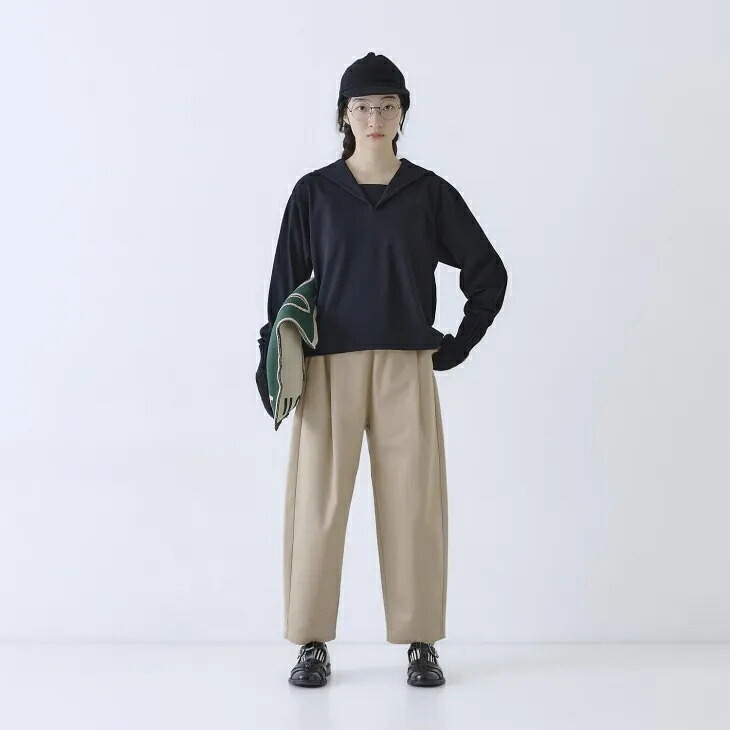 Cion (シオン) | コットンセーラーカットソー (ブラック) | レディース カットソー 長袖 Tシャツ セーラーカラー コットン 綿 プルオーバー 無地 ブラック ゆったり ナチュラル シンプル 大人カジュアル 日本製 春 秋 冬｜北欧雑貨と音楽 HAFEN ハーフェン